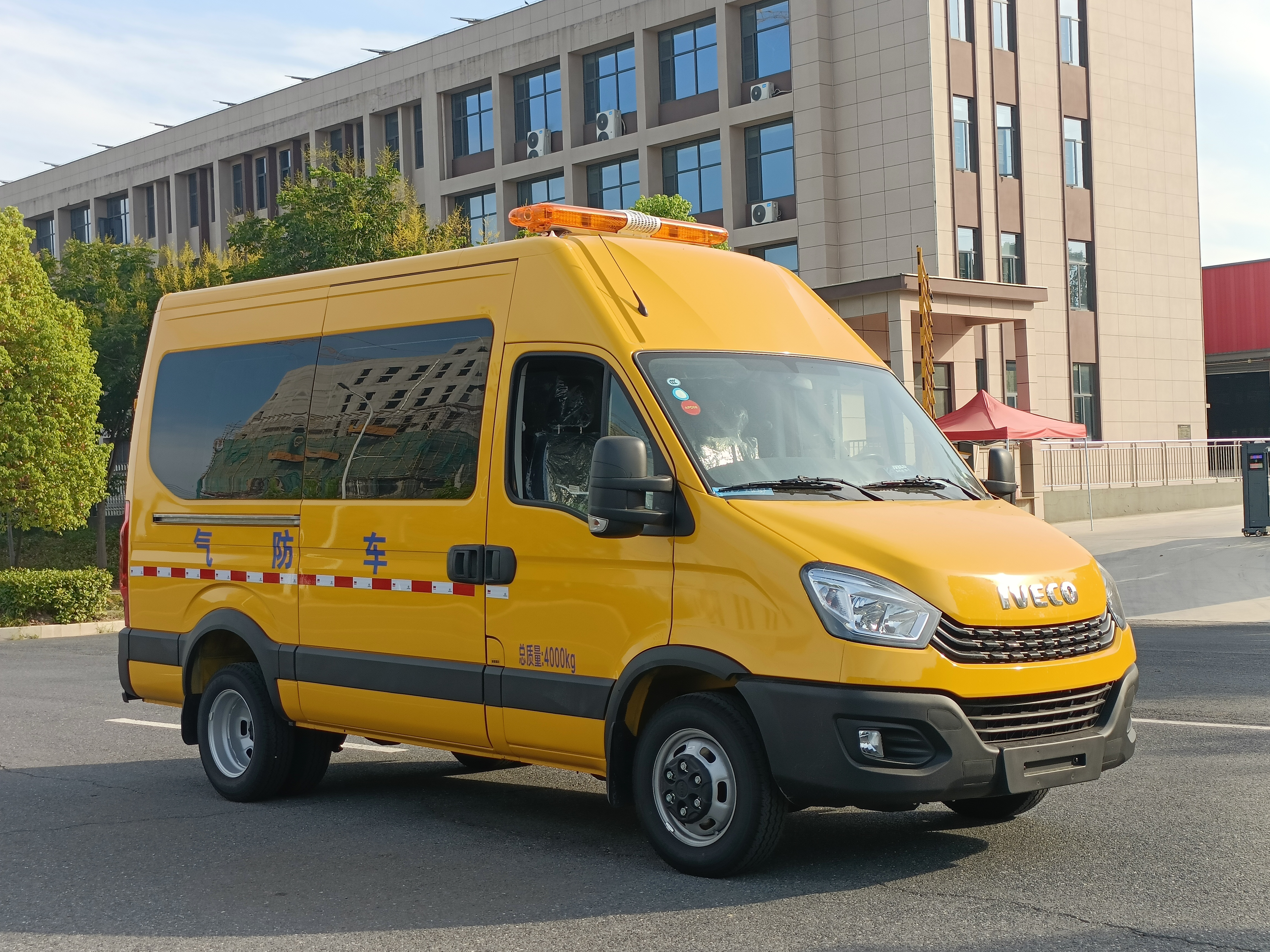 依維柯歐勝-救險(xiǎn)車(chē)/氣防車(chē)
